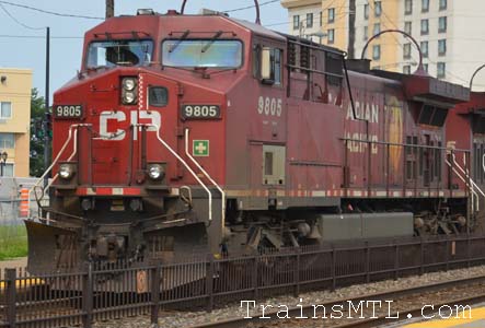 Locomotive CP9805 left side / coté gauche
